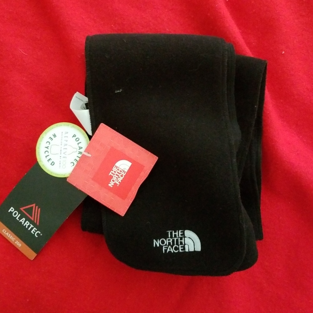The North Face Classic 200 Fleece Scarf